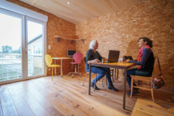 La petite salle de réunion Les Établies, la petite salle de réunion